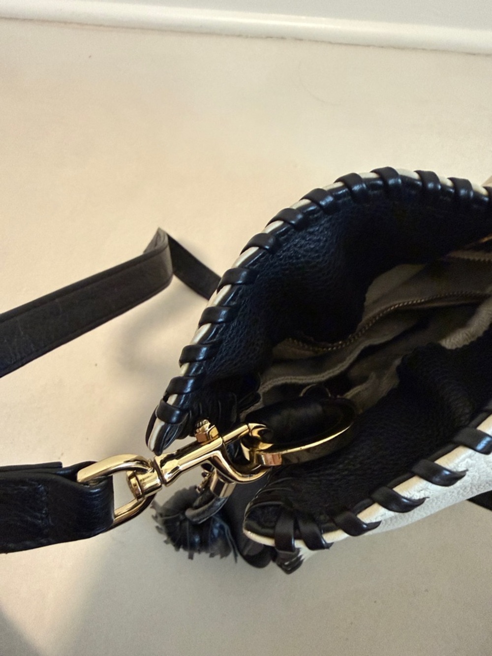 Vintage Loewe Flamenco Cream Pebbled Leather Drawstring Bag with Black Trim - Picture 9 of 9